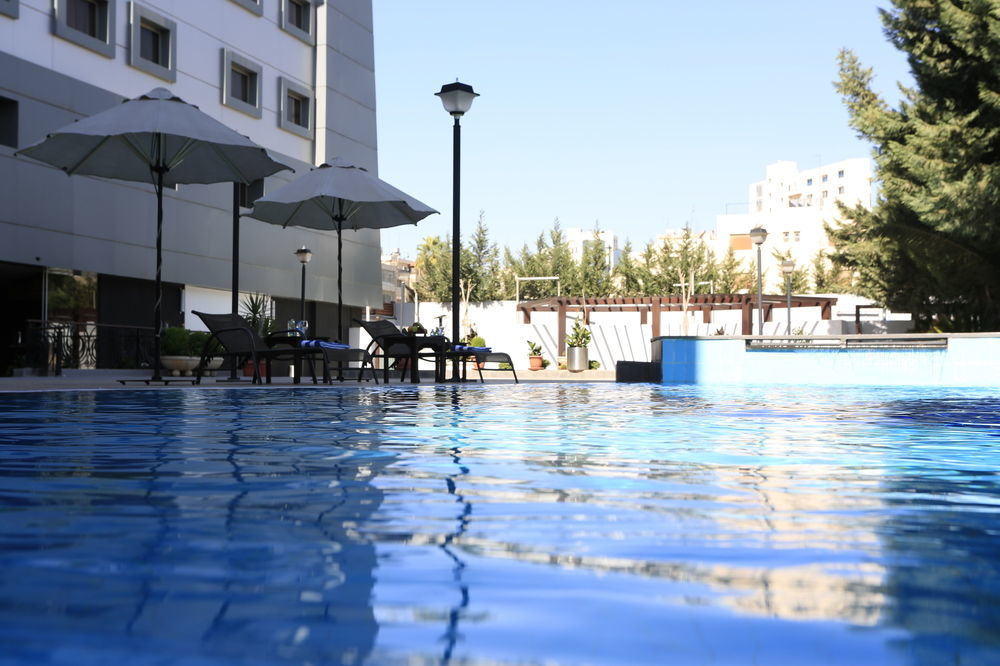 עמאן Geneva Hotel מראה חיצוני תמונה